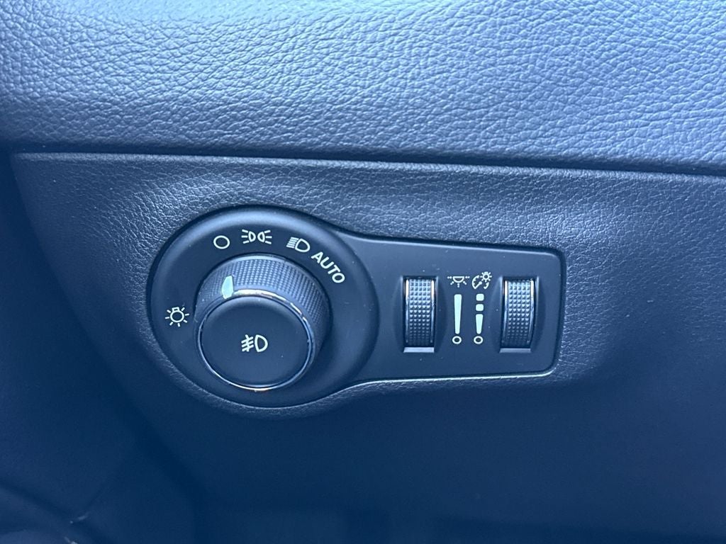 2018 Jeep Compass Latitude Blue Certified 4WD Near Milwaukee WI