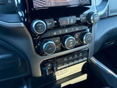 2023 RAM 2500 Big Horn Night Edition 4WD Near Milwaukee WI