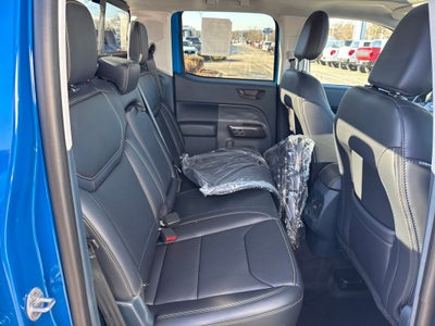 2026 Ford Maverick Lobo High