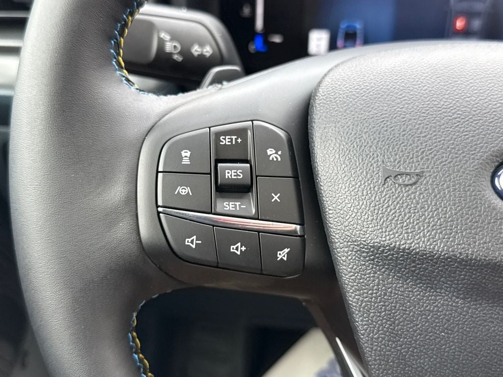 2026 Ford Maverick Lobo High