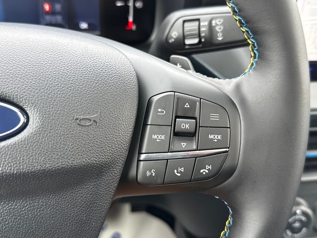 2026 Ford Maverick Lobo High