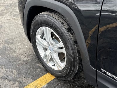 2020 GMC Terrain SLE Blue Certified Near Milwaukee WI