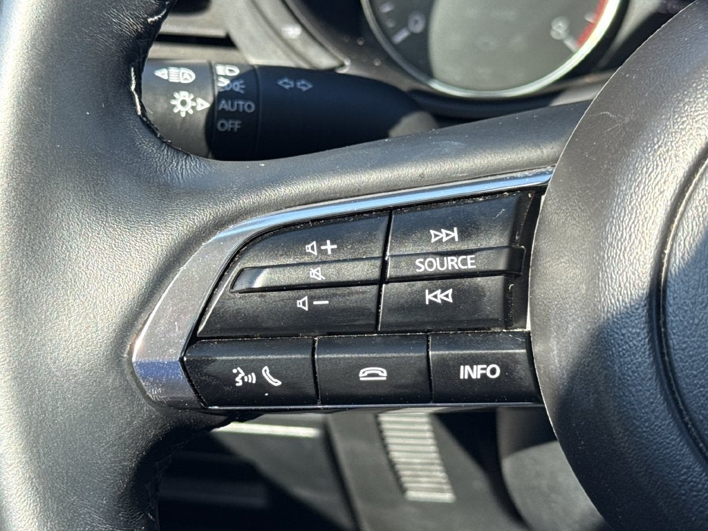 2025 Mazda Mazda3 2.5 S Select Sport FORD BLUE CERTIFIED