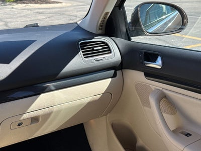 2013 Volkswagen Jetta SportWagen 2.0L TDI Near Milwaukee WI