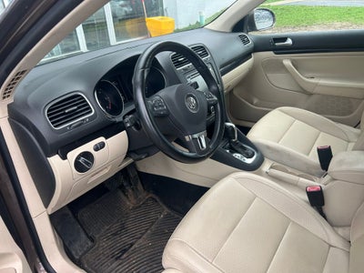 2013 Volkswagen Jetta SportWagen 2.0L TDI Near Milwaukee WI