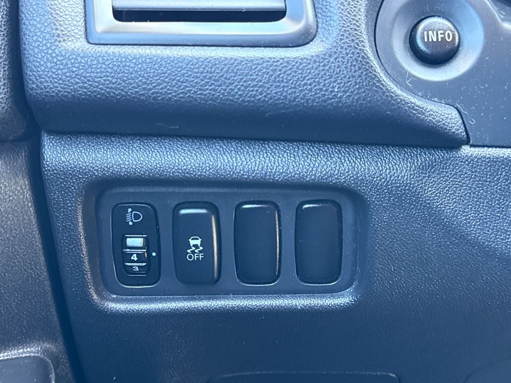 2013 Mitsubishi Outlander Sport LE 4WD Near Milwaukee WI