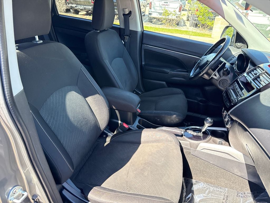 2013 Mitsubishi Outlander Sport LE 4WD Near Milwaukee WI