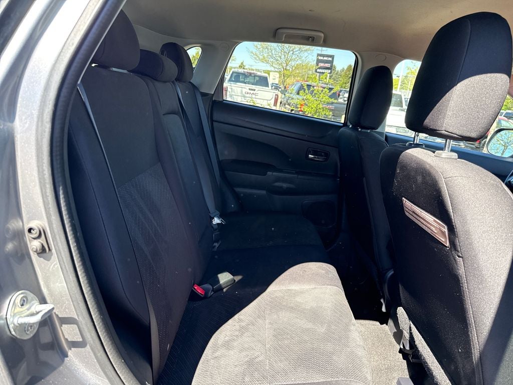 2013 Mitsubishi Outlander Sport LE 4WD Near Milwaukee WI