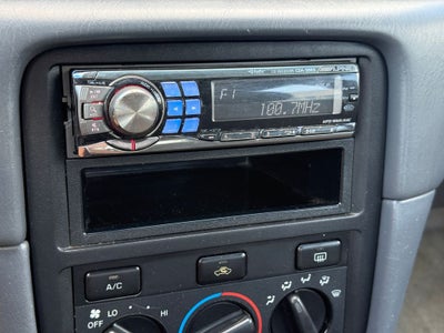 2001 Toyota Camry LE 2.2L 4CYL GREAT FUEL ECONOMY
