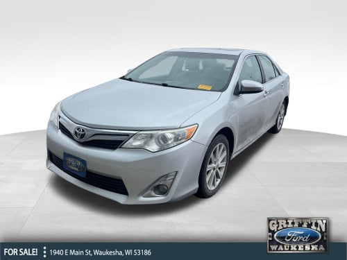 2014 Toyota Camry XLE Near Milwaukee WI