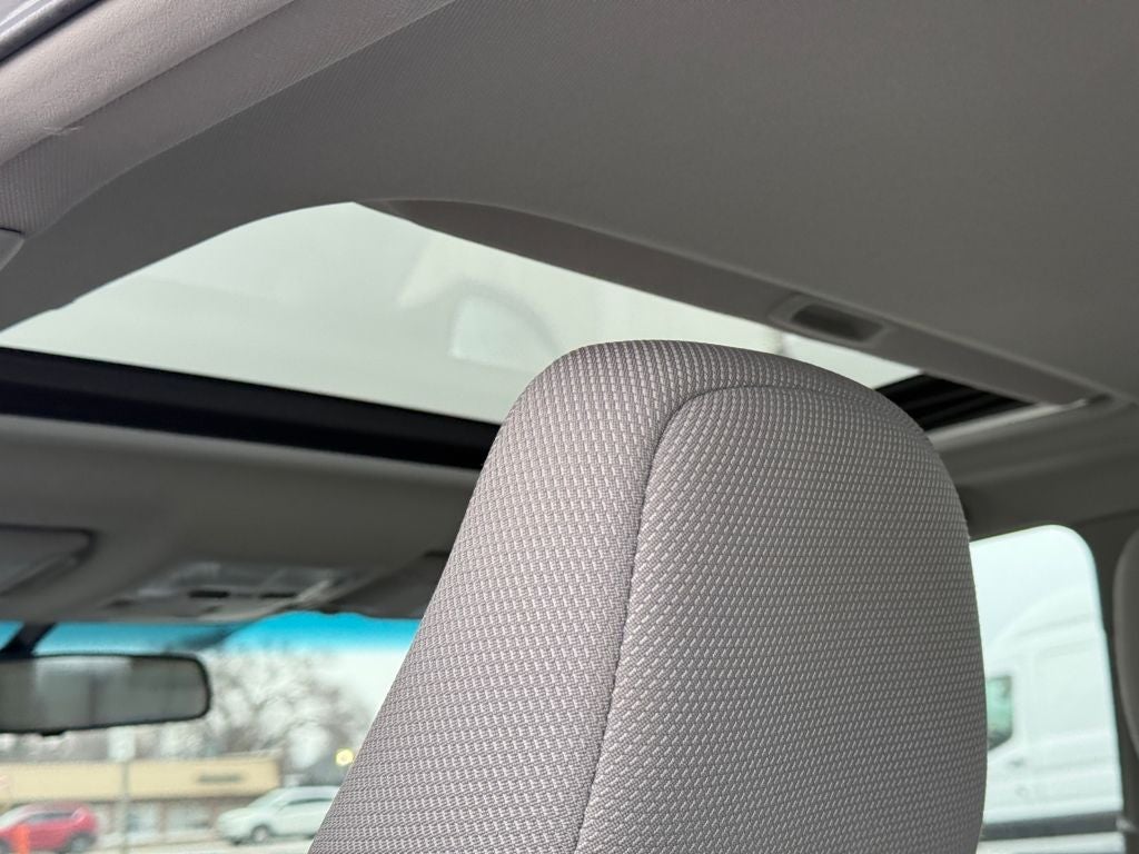 2014 Toyota Camry XLE Near Milwaukee WI