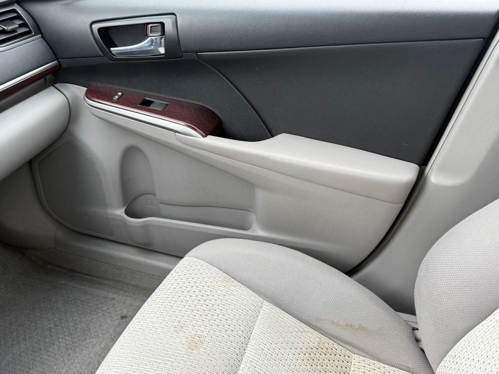 2014 Toyota Camry XLE Near Milwaukee WI