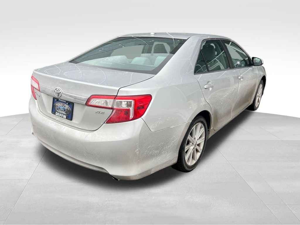 2014 Toyota Camry XLE Near Milwaukee WI