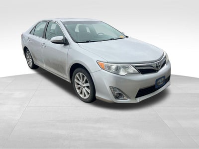 2014 Toyota Camry XLE Near Milwaukee WI