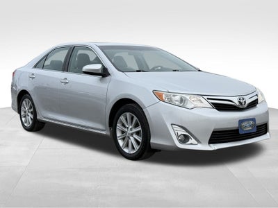 2014 Toyota Camry XLE Near Milwaukee WI