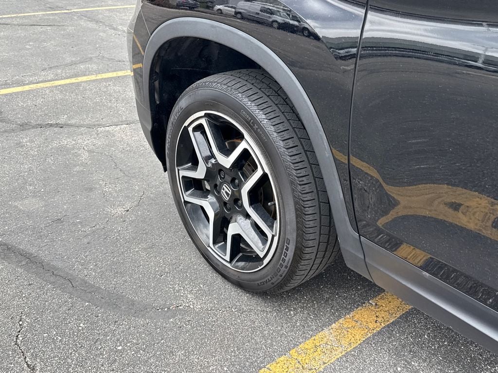 2022 Honda Passport Elite Blue Certified AWD Near Milwaukee WI
