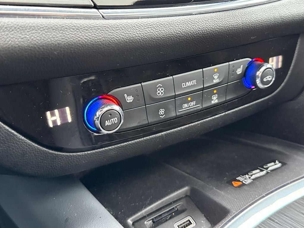 2023 Buick Enclave Essence AWD Near Milwaukee WI