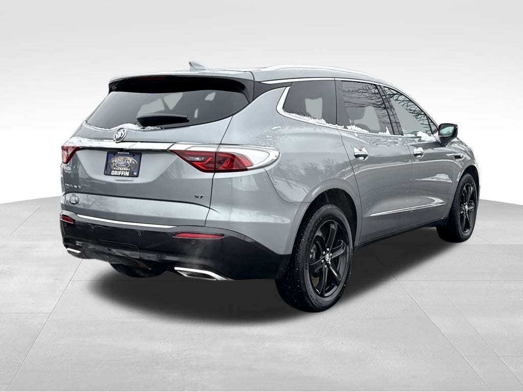 2023 Buick Enclave Essence AWD Near Milwaukee WI