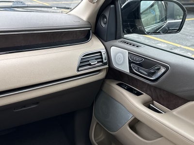 2022 Lincoln Navigator L Reserve