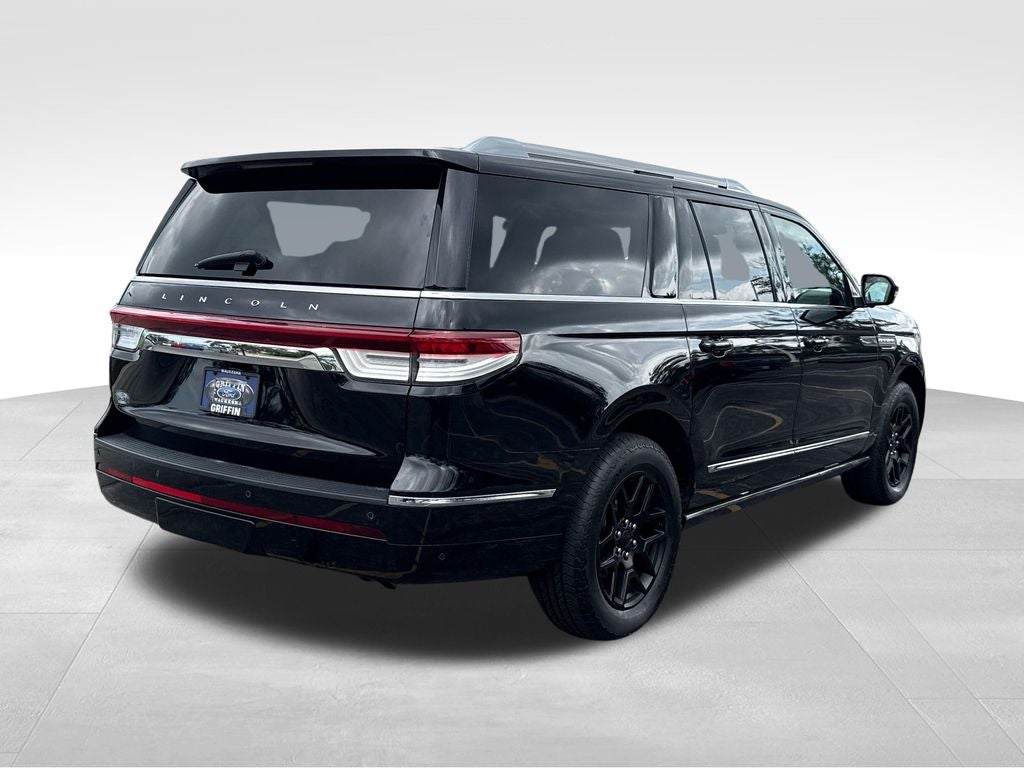 2022 Lincoln Navigator L Reserve