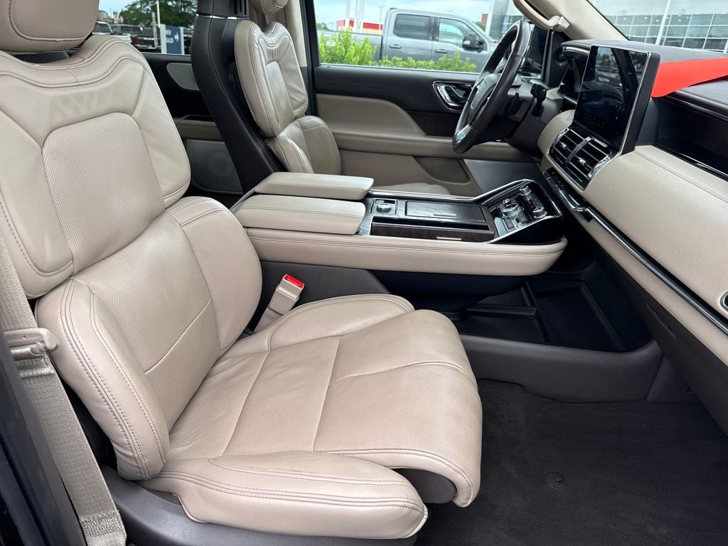 2022 Lincoln Navigator L Reserve