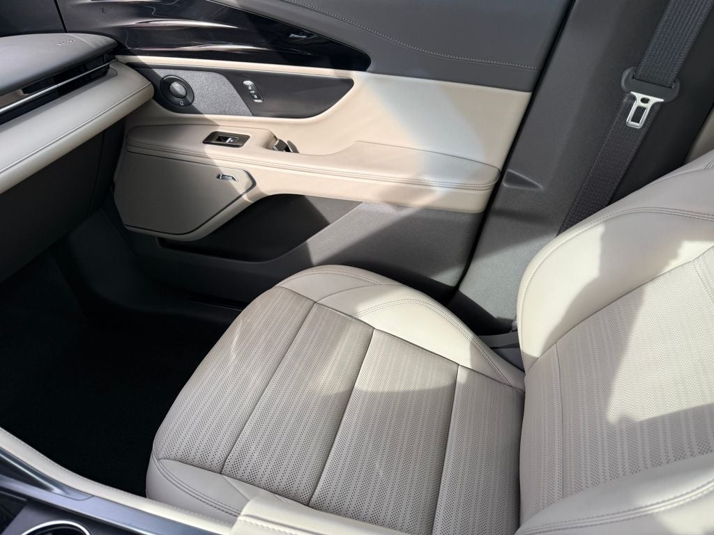 2024 Lincoln Nautilus Reserve AWD Near Milwaukee WI