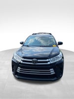 2017 Toyota Highlander LE Blue Certified AWD Near Milwaukee WI
