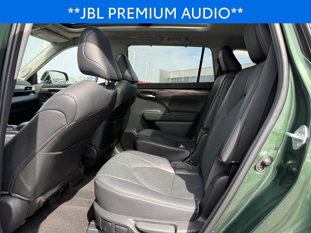 2023 Toyota Highlander Platinum Blue Certified AWD Near Milwaukee WI