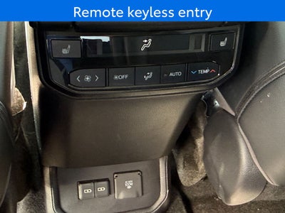 2023 Toyota Highlander Platinum Blue Certified AWD Near Milwaukee WI