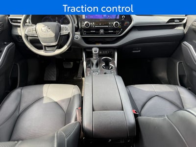 2023 Toyota Highlander Platinum Blue Certified AWD Near Milwaukee WI