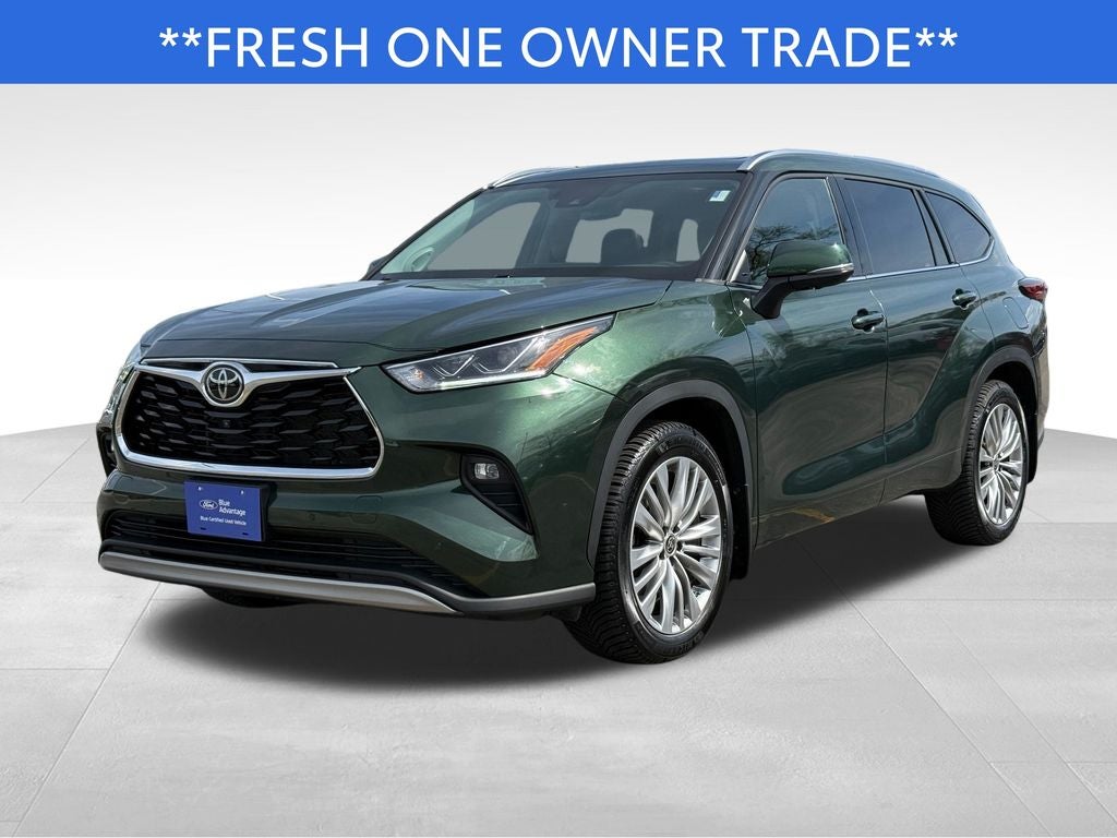 2023 Toyota Highlander Platinum Blue Certified AWD Near Milwaukee WI