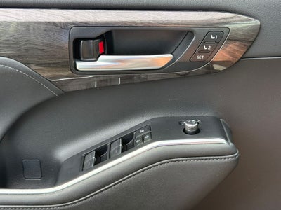 2023 Toyota Highlander Platinum Blue Certified AWD Near Milwaukee WI