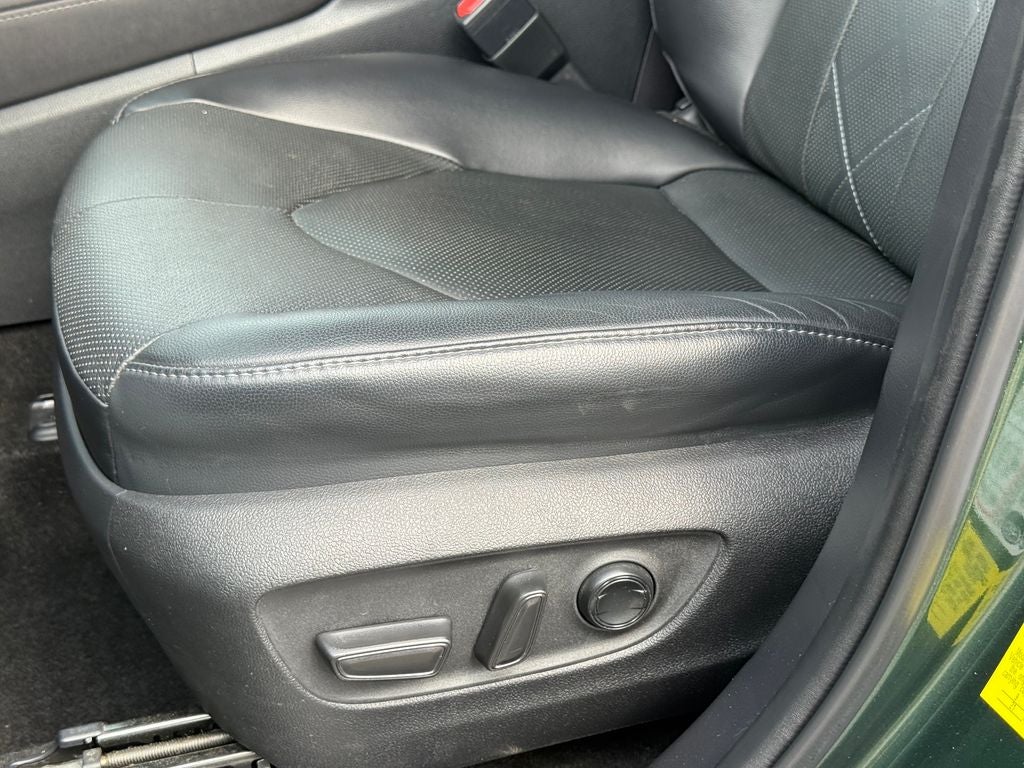 2023 Toyota Highlander Platinum Blue Certified AWD Near Milwaukee WI