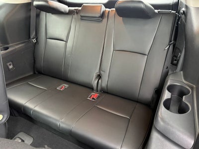 2021 Toyota Highlander Hybrid Limited Blue Certified AWD Near Milwaukee WI