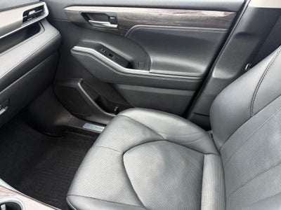2021 Toyota Highlander Hybrid Limited Blue Certified AWD Near Milwaukee WI