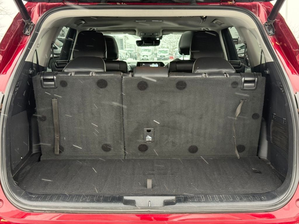 2021 Toyota Highlander Hybrid Limited Blue Certified AWD Near Milwaukee WI