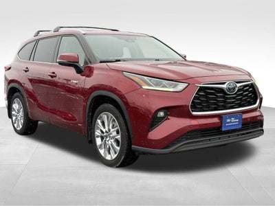 2021 Toyota Highlander Hybrid Limited Blue Certified AWD Near Milwaukee WI