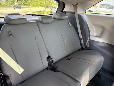 2021 Toyota Sienna XLE 7 Passenger
