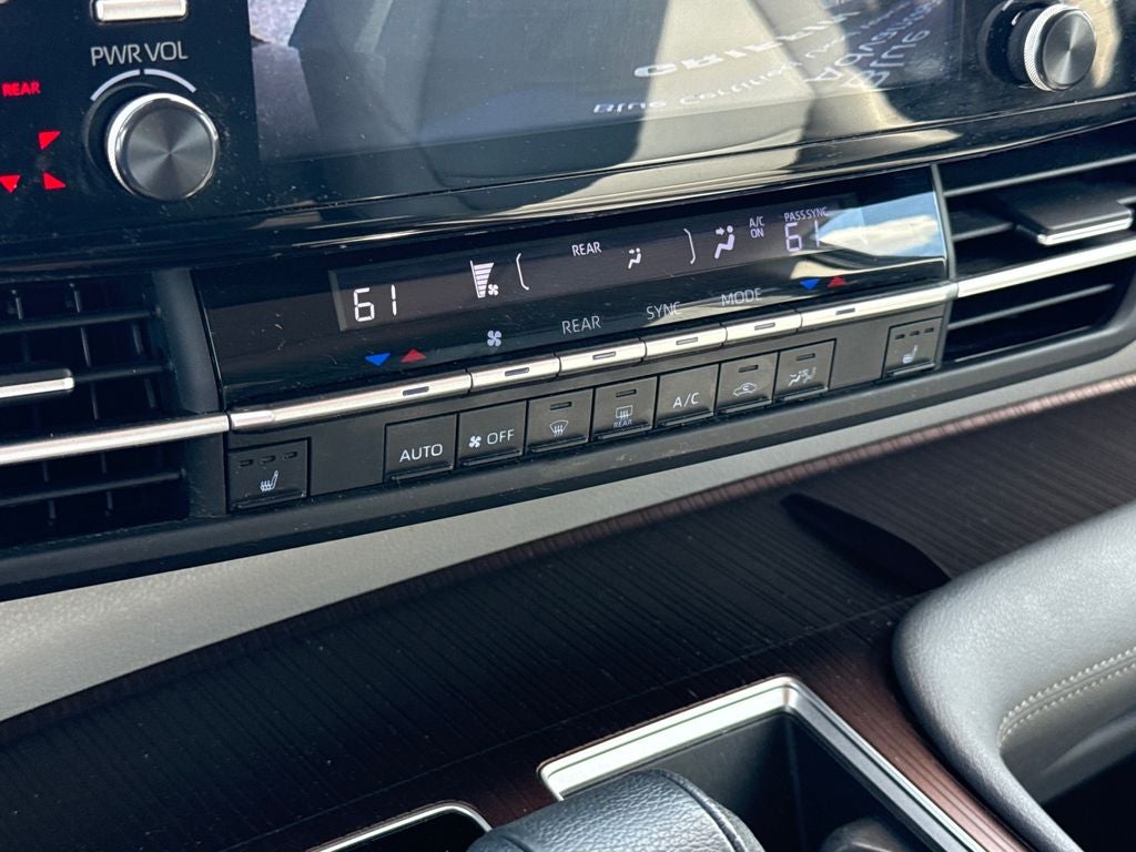 2021 Toyota Sienna XLE 7 Passenger