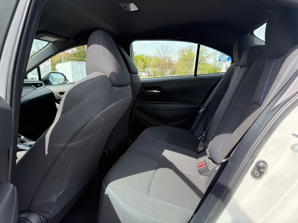 2022 Toyota Corolla SE Blue Certified Near Milwaukee WI