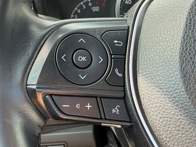 2022 Toyota Corolla SE Blue Certified Near Milwaukee WI