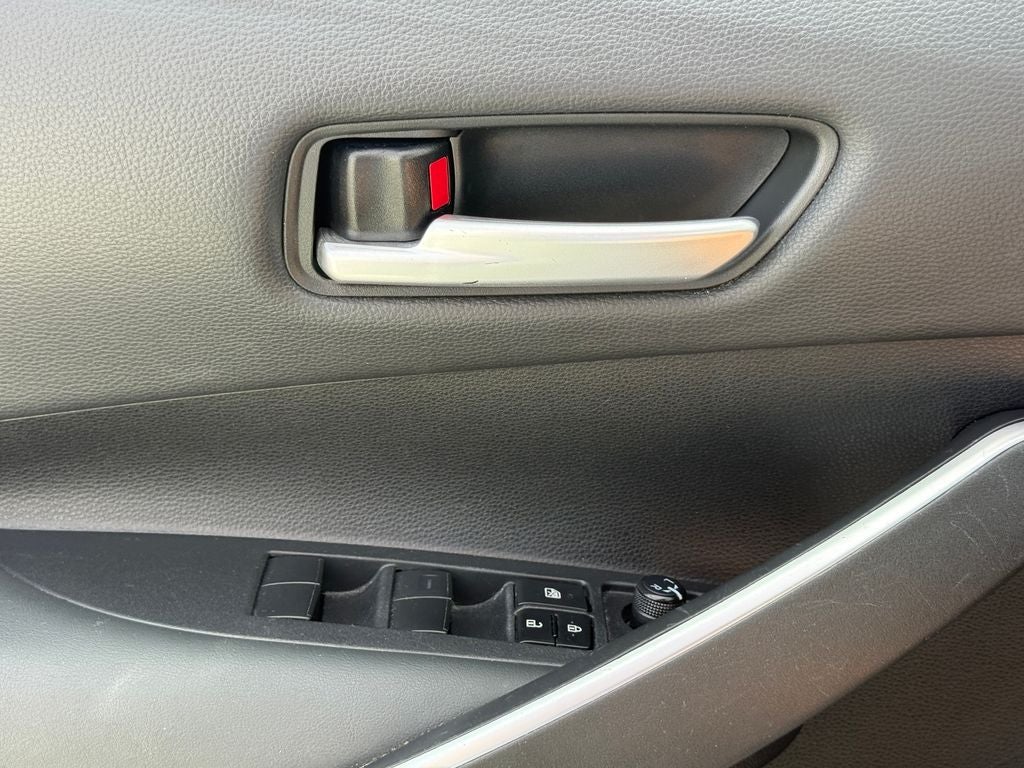 2022 Toyota Corolla SE Blue Certified Near Milwaukee WI