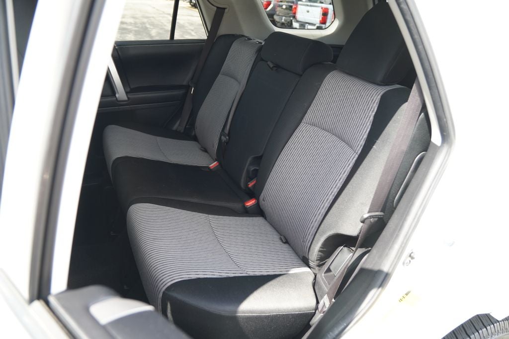 2016 Toyota 4Runner SR5 4WD Near Milwaukee WI