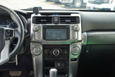 2016 Toyota 4Runner SR5 4WD Near Milwaukee WI