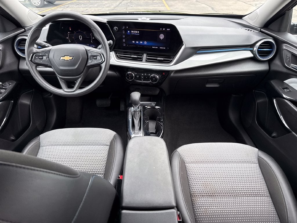 2025 Chevrolet Trax LT FORD BLUE CERTIFIED