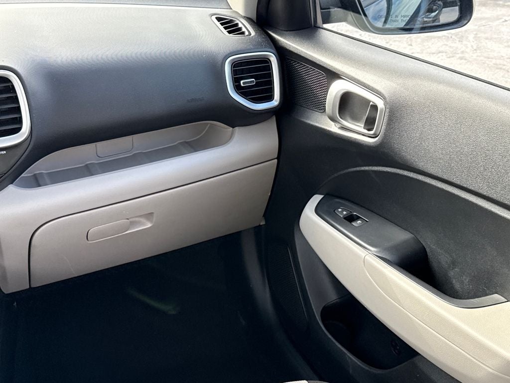 2020 Hyundai Venue SEL Blue Certified Near Milwaukee WI