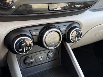 2020 Hyundai Venue SEL Blue Certified Near Milwaukee WI