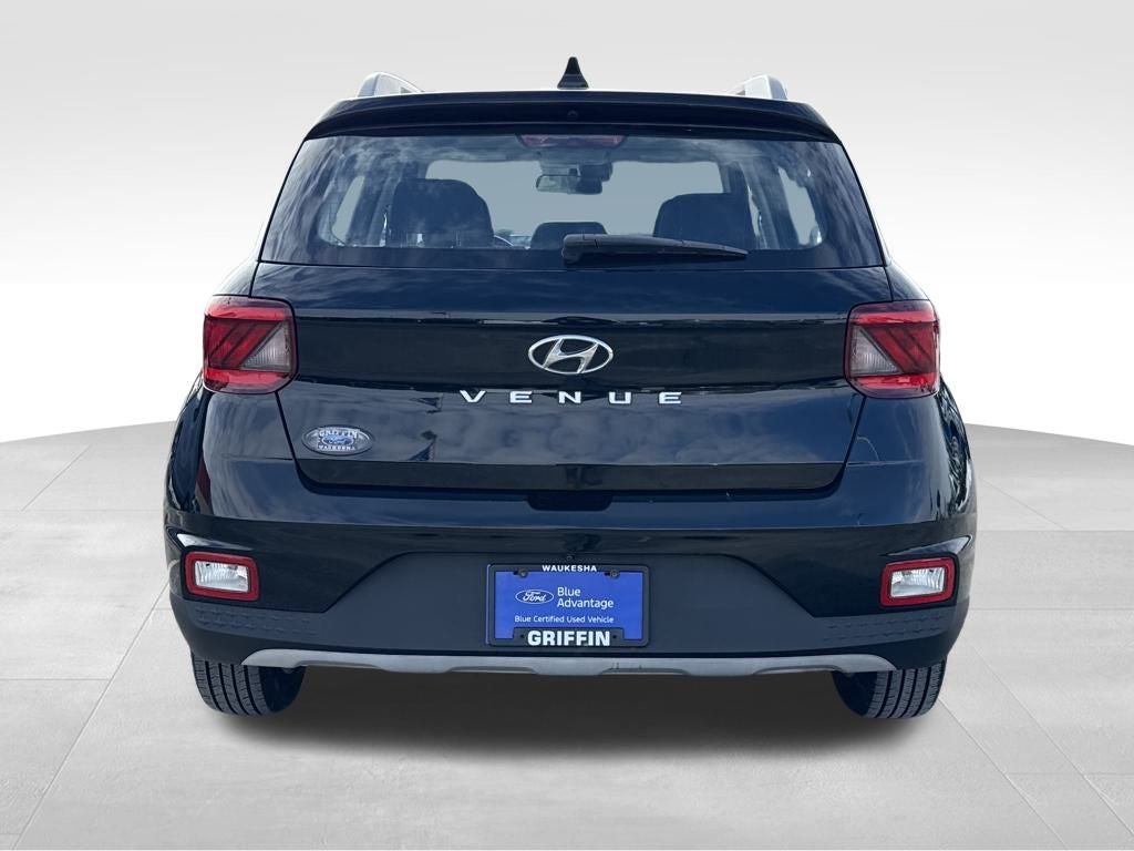 2020 Hyundai Venue SEL Blue Certified Near Milwaukee WI