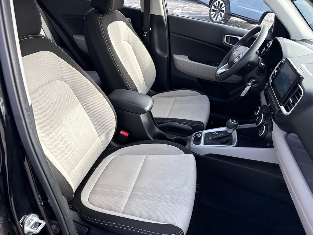 2020 Hyundai Venue SEL Blue Certified Near Milwaukee WI