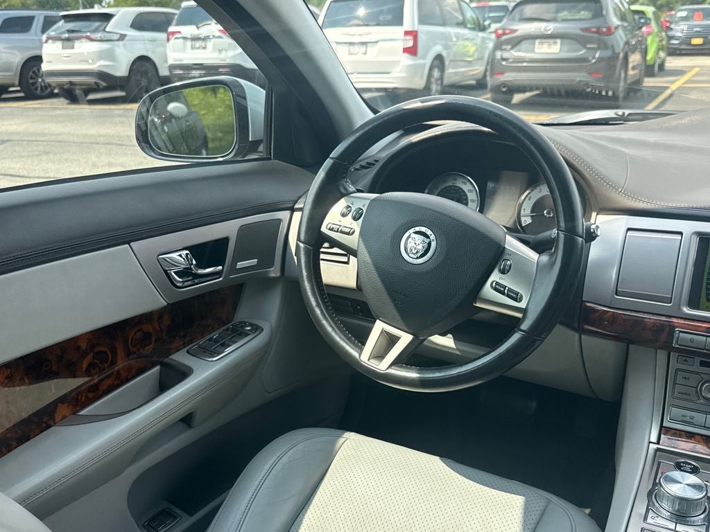 2010 Jaguar XF Premium